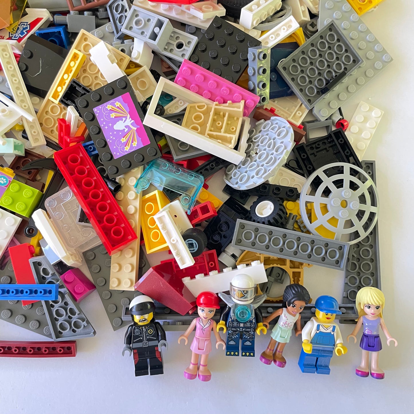 LEGO Fun Pack, Mixed Bag, Approx. 750g includes 6 Minifigures/Minidolls