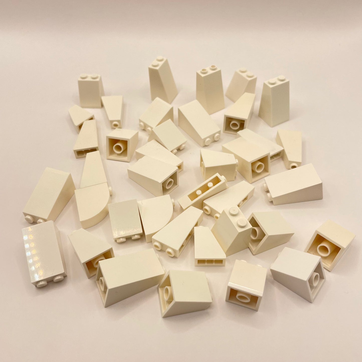 LEGO Tall Slopes, White, Approx. 75g