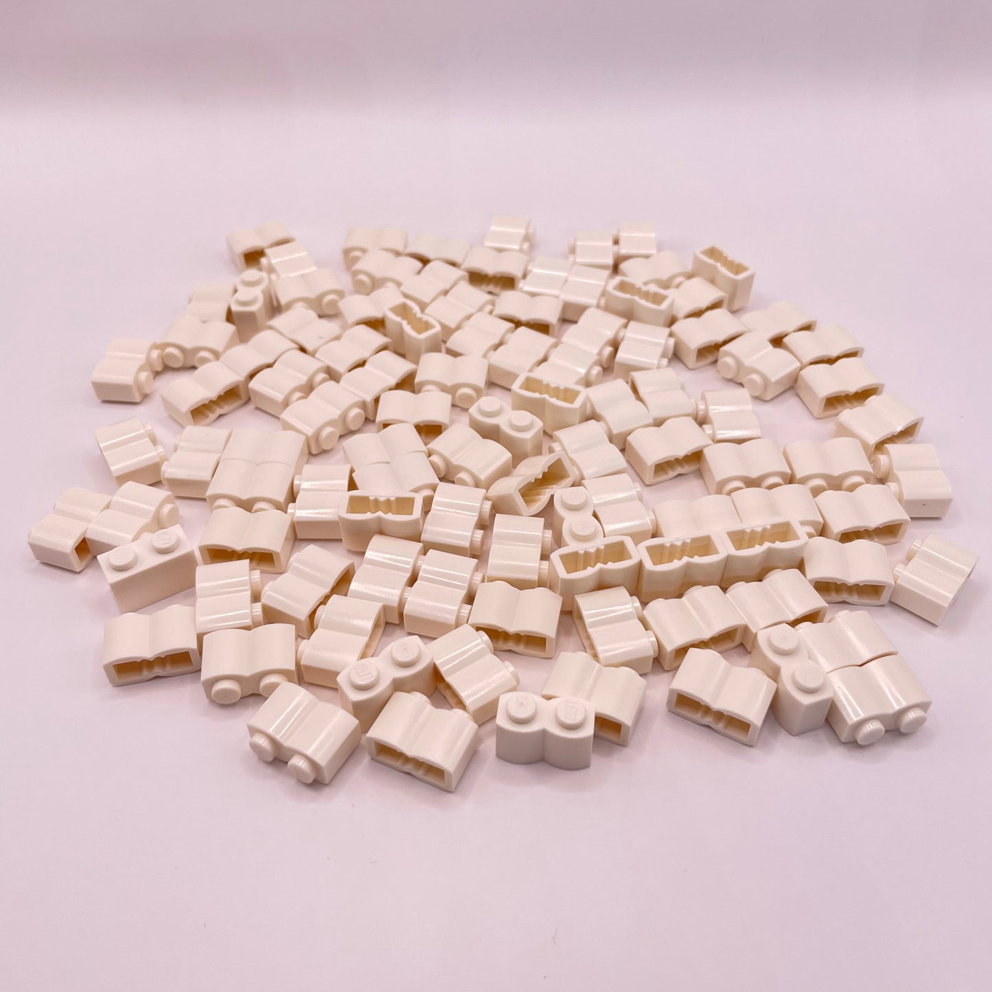 LEGO White Log Profile Bricks 1x2 (100 Pieces)