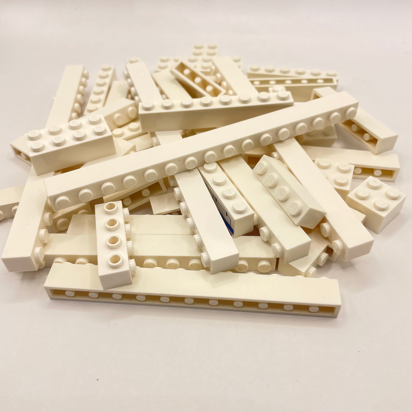 LEGO Bricks, White, Approx. 115g – Brick Cycle