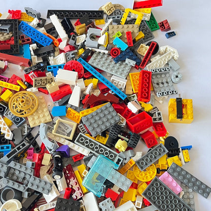 LEGO Fun Pack, Mixed Bag, Approx. 750g includes 6 Minifigures/Minidolls
