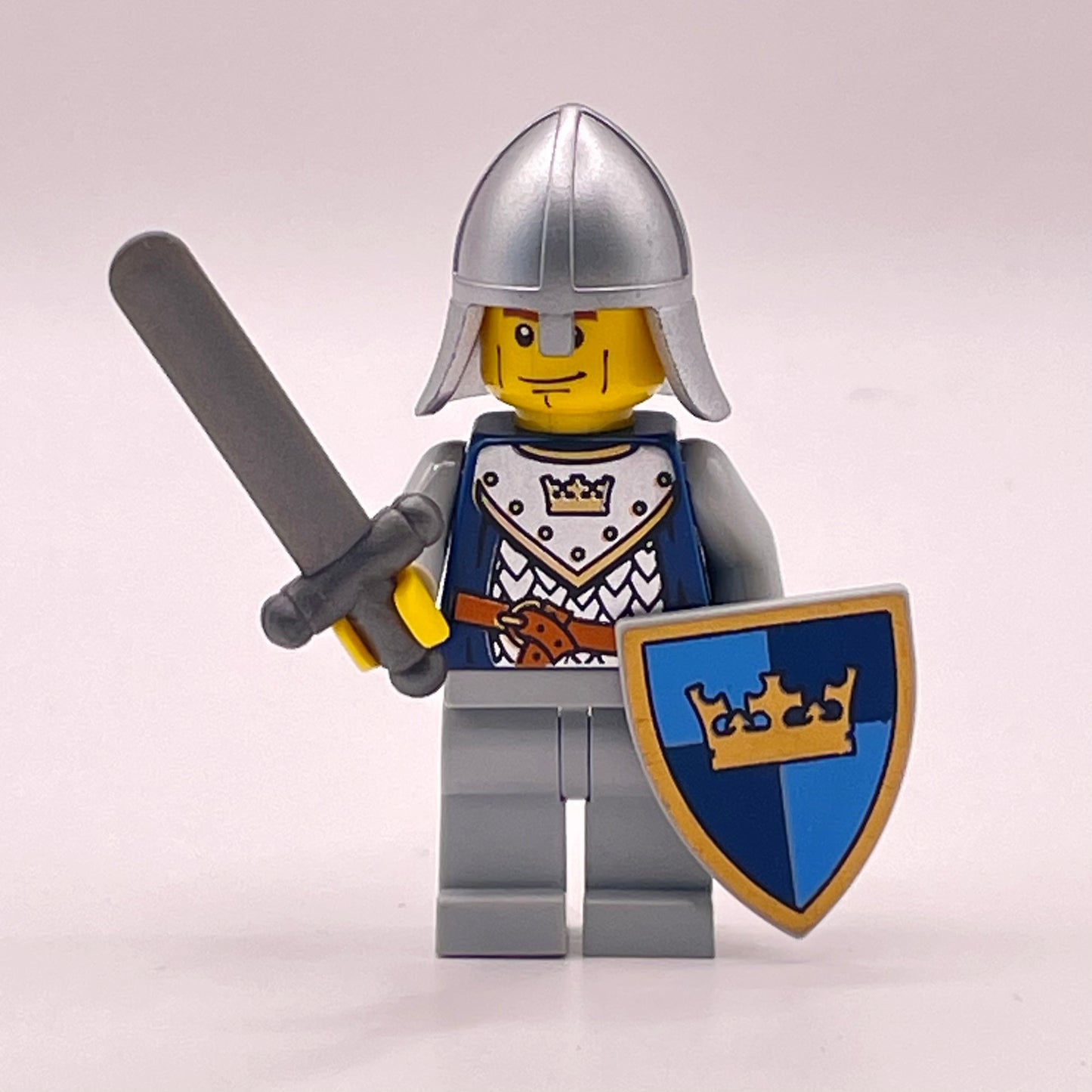 LEGO Crown Knight, Equiped, Castle, Minifigure (Mix and Match)