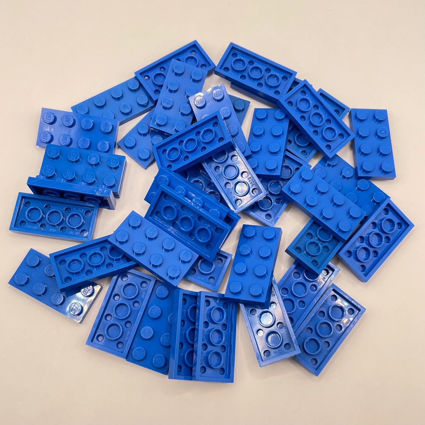 LEGO Plates, 2x4, Blue, 40 Pieces