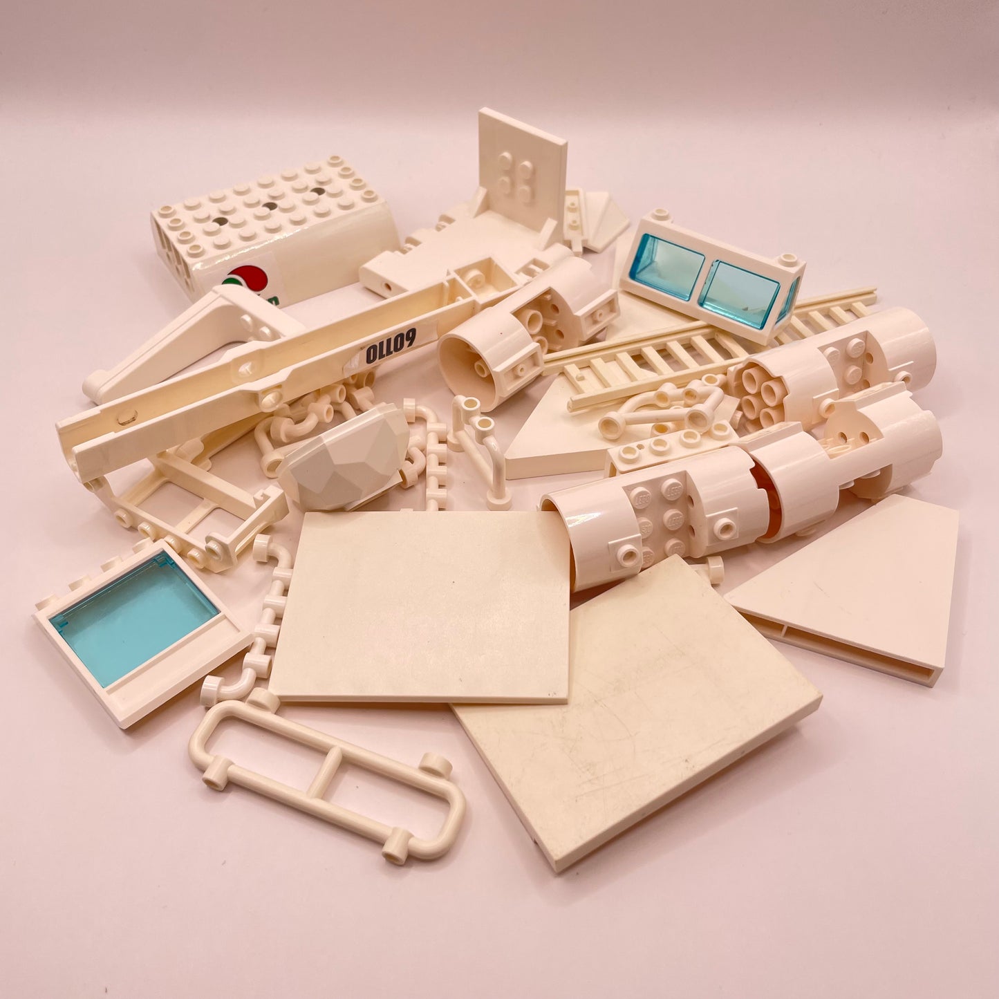 LEGO White, Vehicle Parts, Approx. 120g