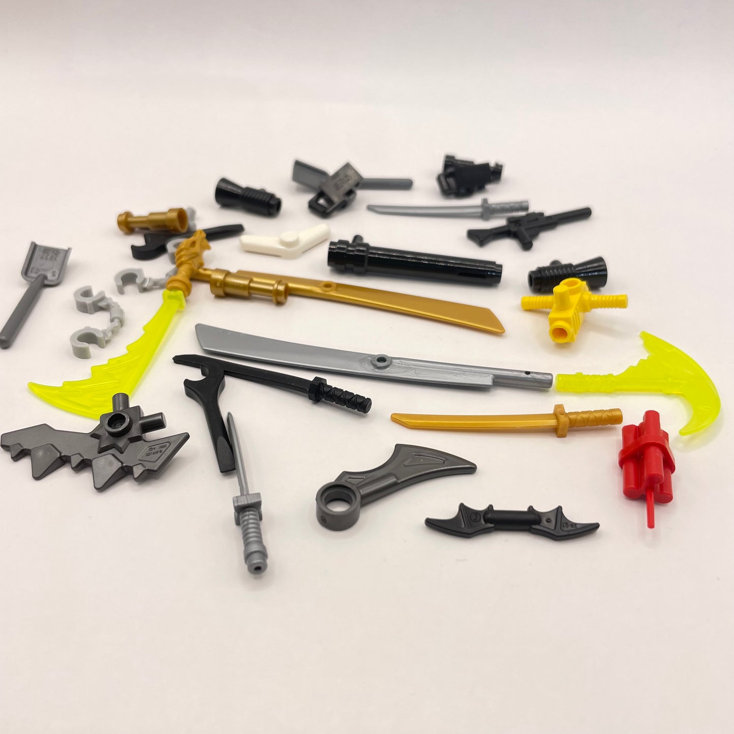 LEGO Mixed Tools and Weapons, Minifigure Accessories, 30 Pieces