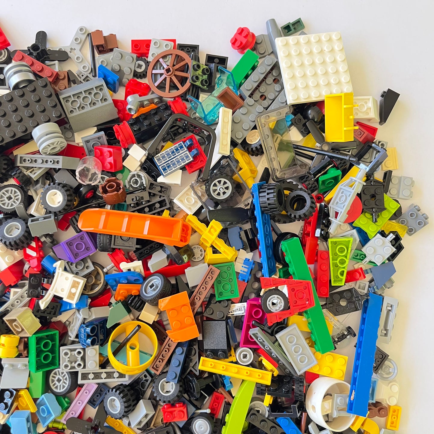 LEGO Fun Pack, Mixed Bag, Approx. 750g includes 6 Minifigures/Minidolls