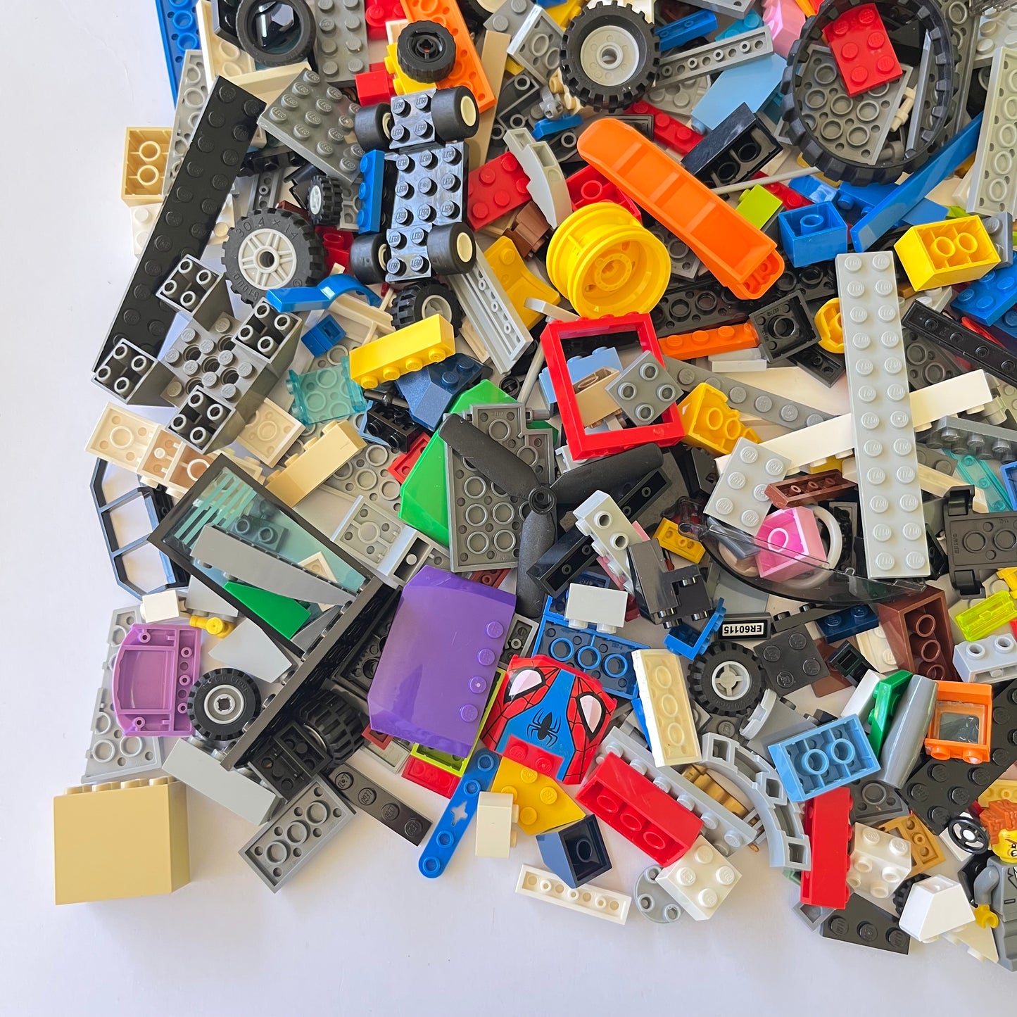 LEGO Fun Pack, Mixed Bag, Approx. 750g includes 6 Minifigures/Minidolls