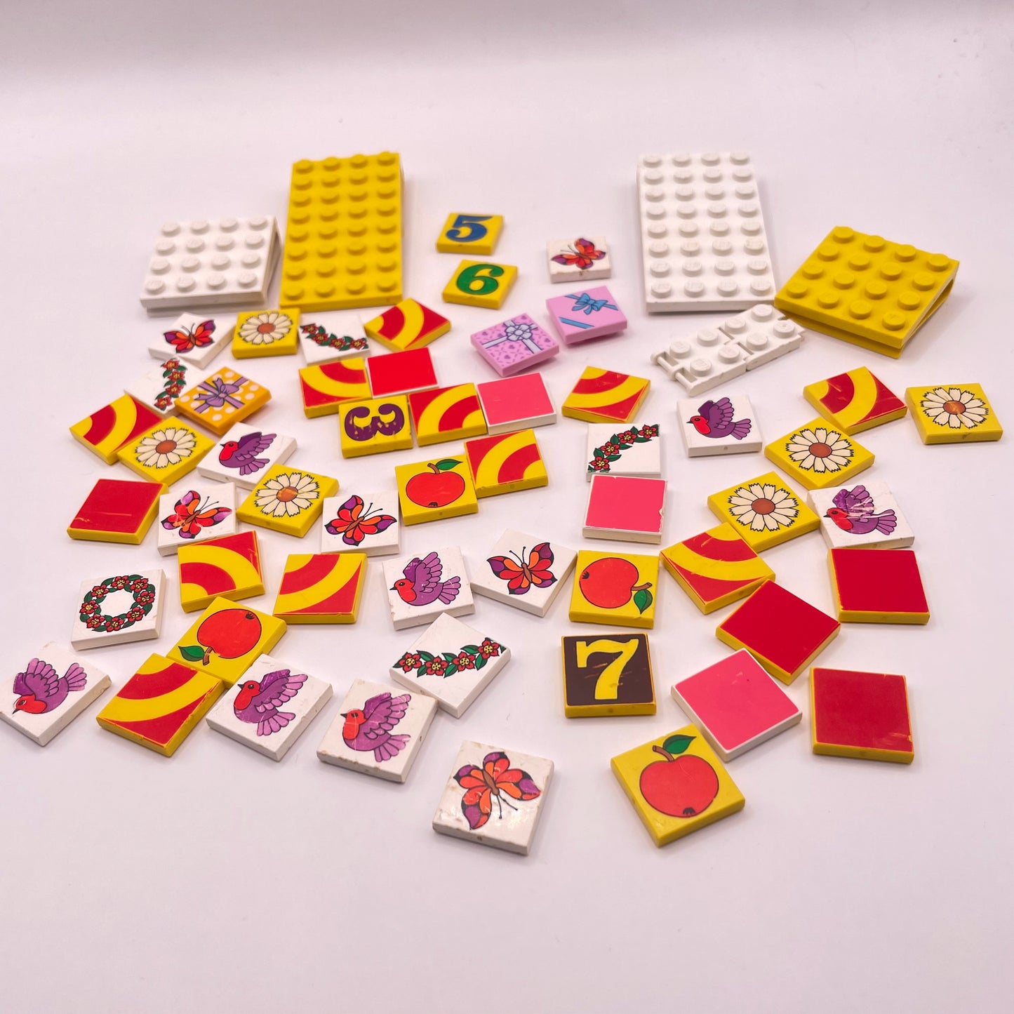 LEGO Prints and Stickers, Scala, Jewellery With 4 Clips, Mixed Pieces, Approx. 30g