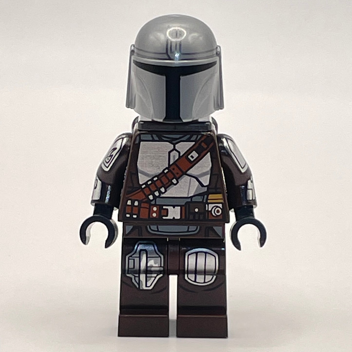 LEGO Din Djarin, Silver Beskar Armor, Star Wars, Minifigure (sw1212)