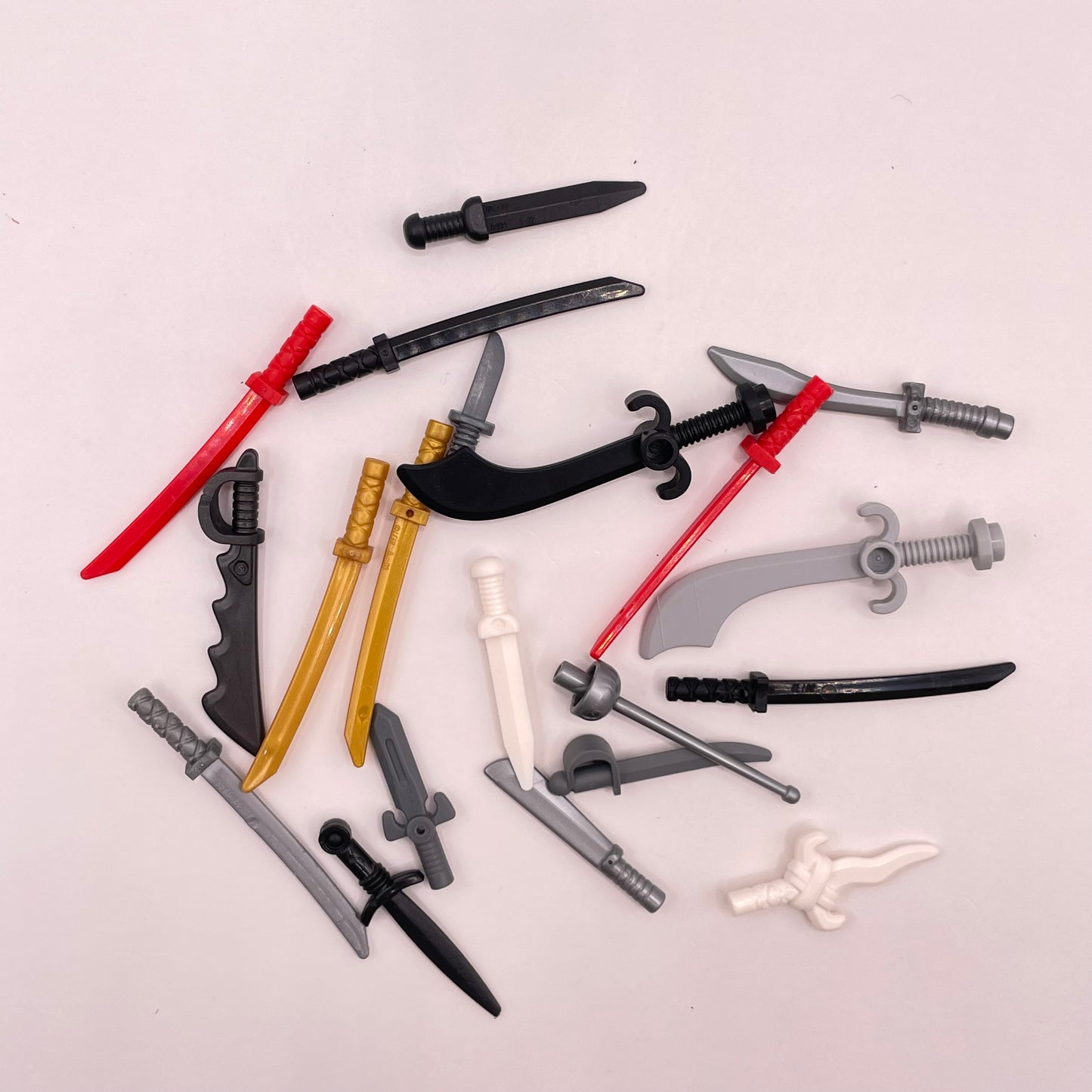 LEGO Swords, Tools and Weapons, Minifigure, 20 Pieces