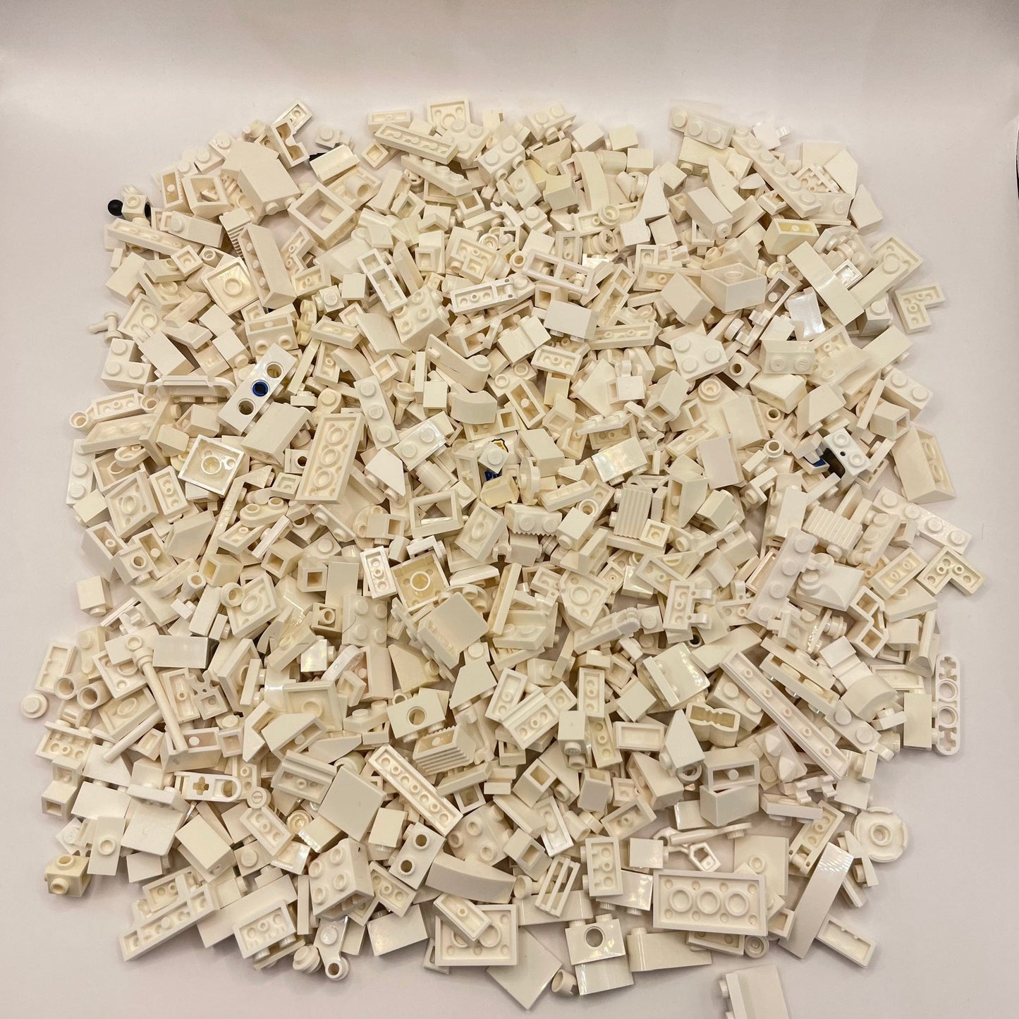 LEGO Small Mixed Pieces, White, Approx. 400g