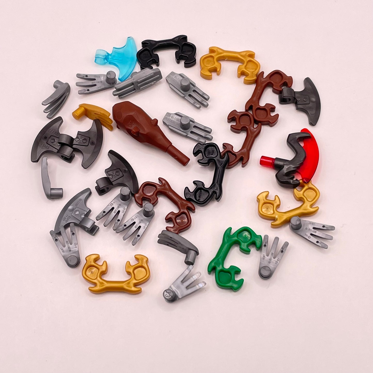 LEGO Mixed, Claws, Tools and Weapons, Minifigure, 30 Pieces