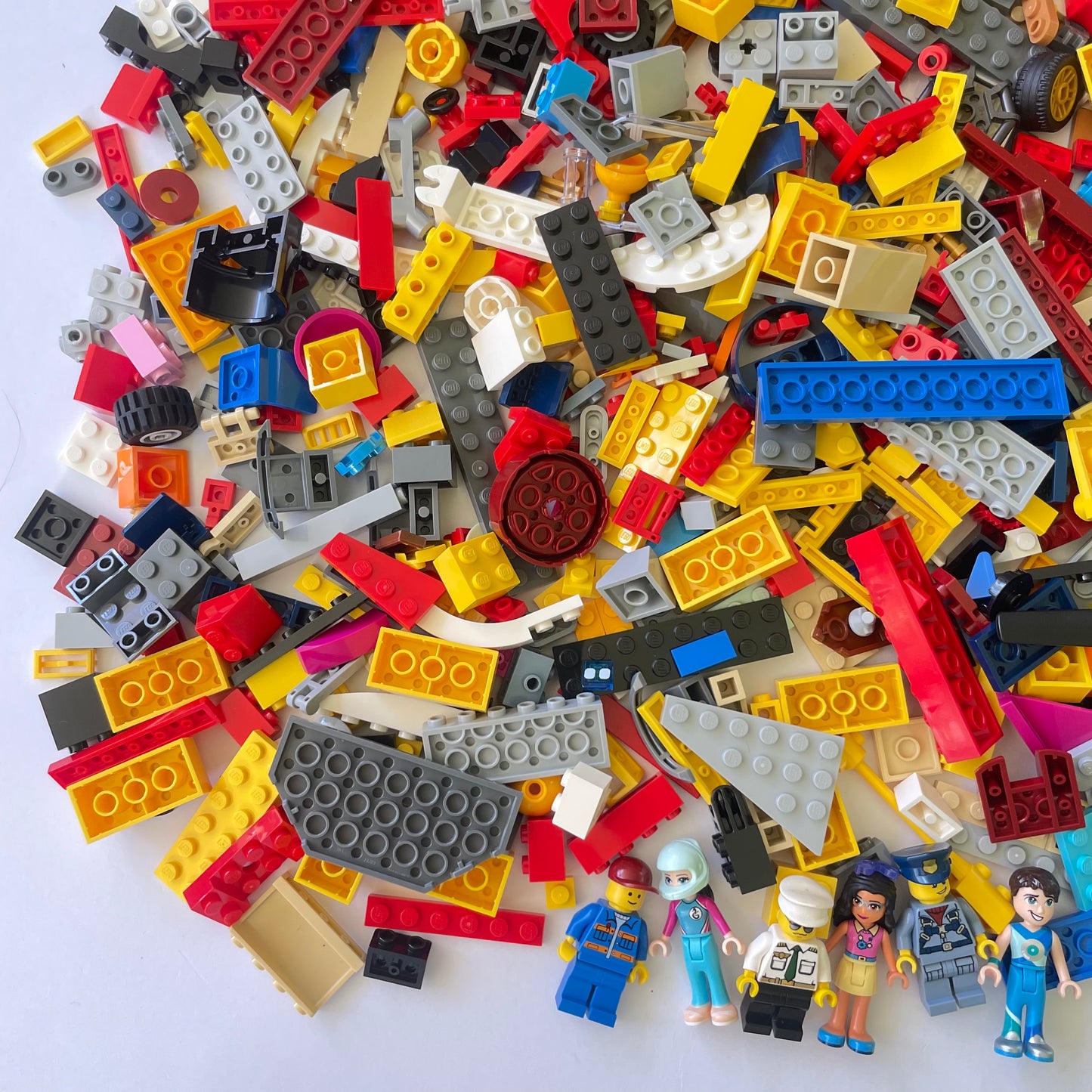 LEGO Fun Pack, Mixed Bag, Approx. 750g includes 6 Minifigures/Minidolls