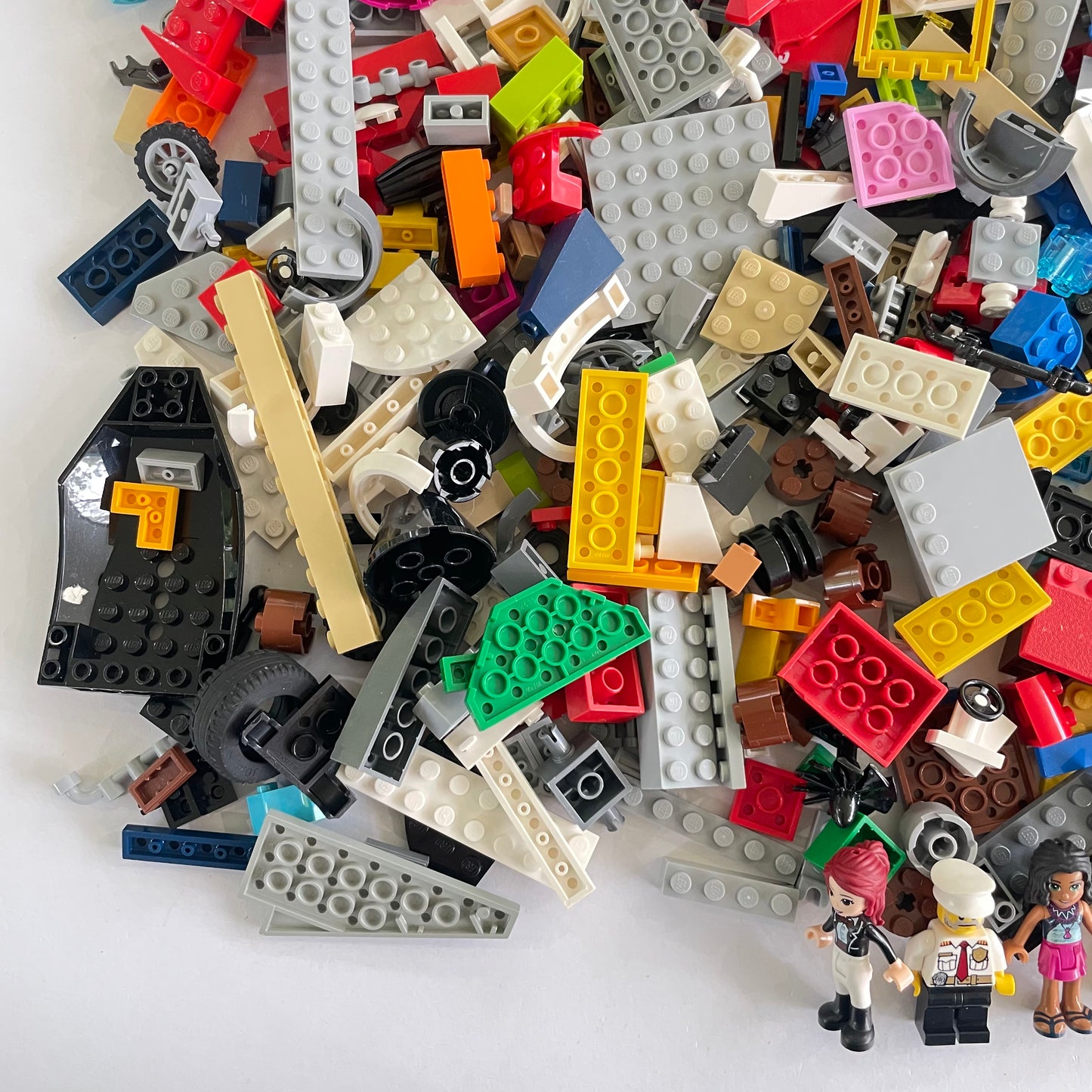 LEGO Fun Pack, Mixed Bag, Approx. 750g includes 6 Minifigures/Minidolls