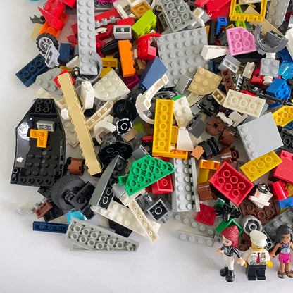 LEGO Fun Pack, Mixed Bag, Approx. 750g includes 6 Minifigures/Minidolls