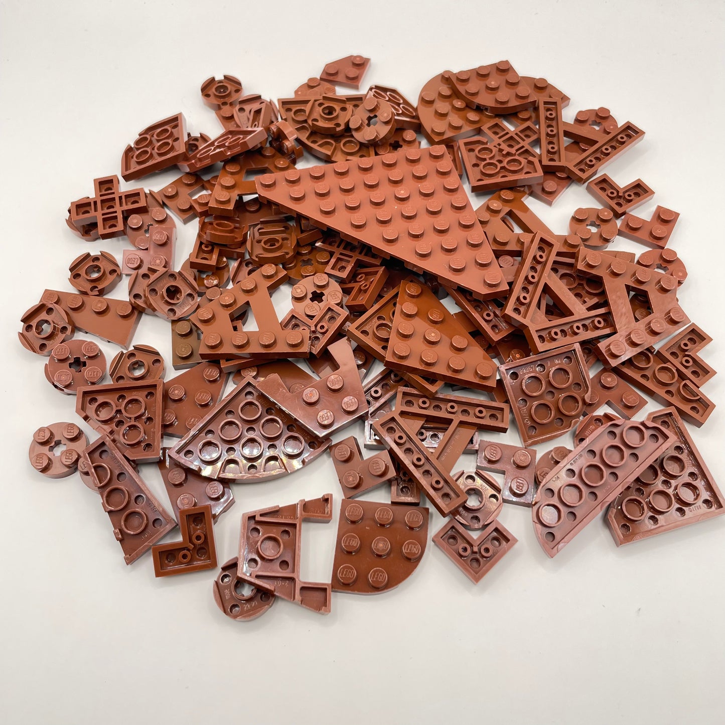 LEGO Round And Wings Plates, Reddish Brown, Approx. 85g