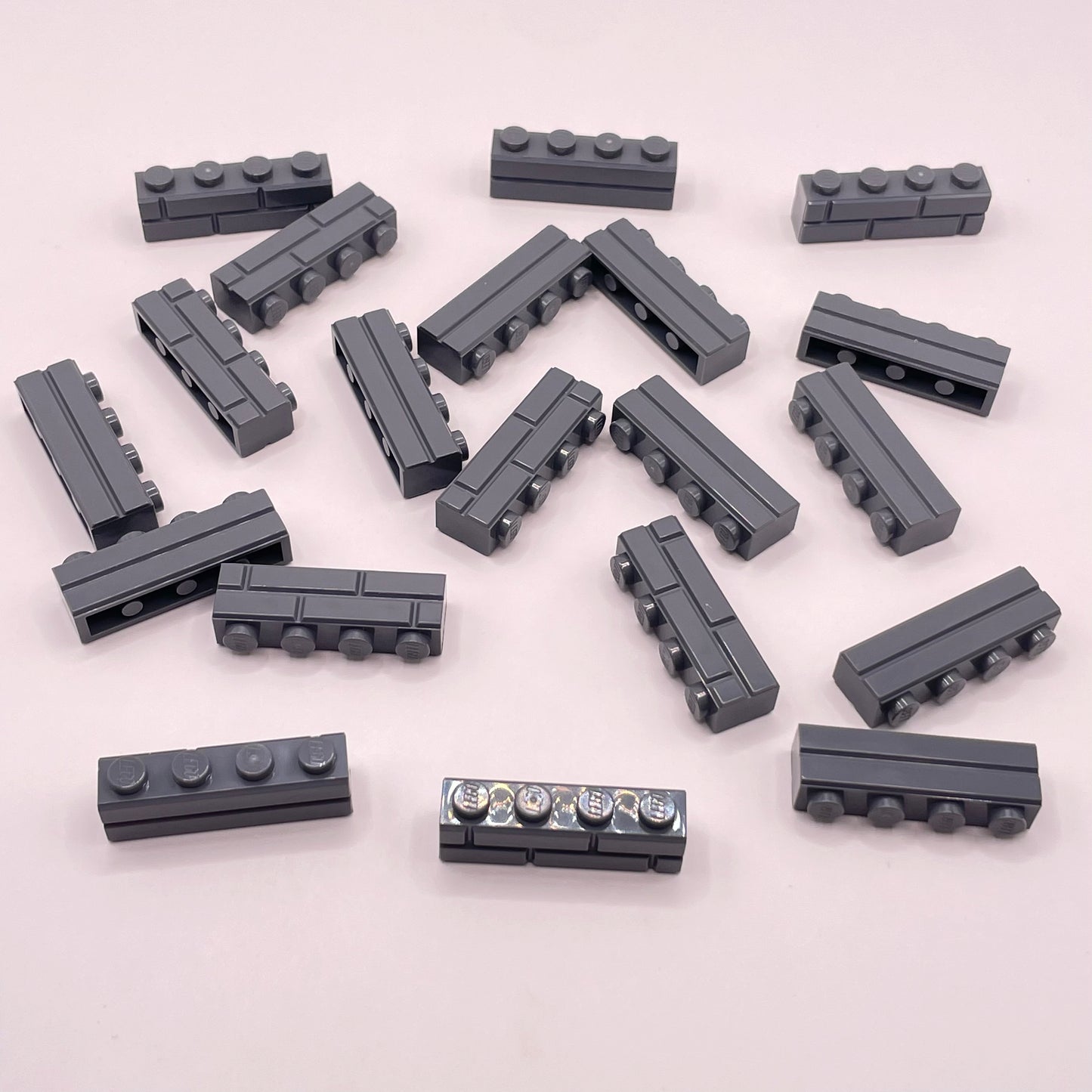 LEGO Dark Bluish Gray 1 x 4 Brick, Masonry, Building, 20 Pieces (15533)