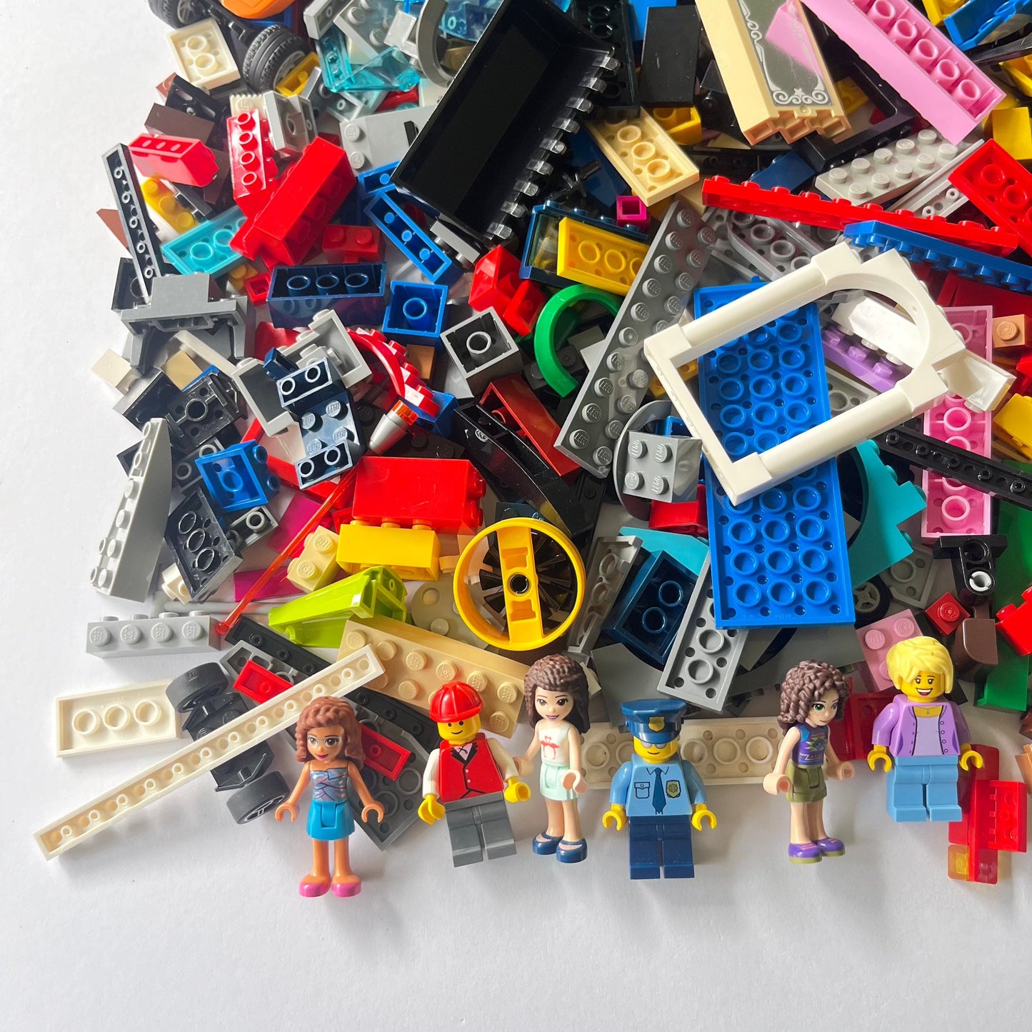 LEGO Fun Pack, Mixed Bag, Approx. 750g includes 6 Minifigures/Minidolls