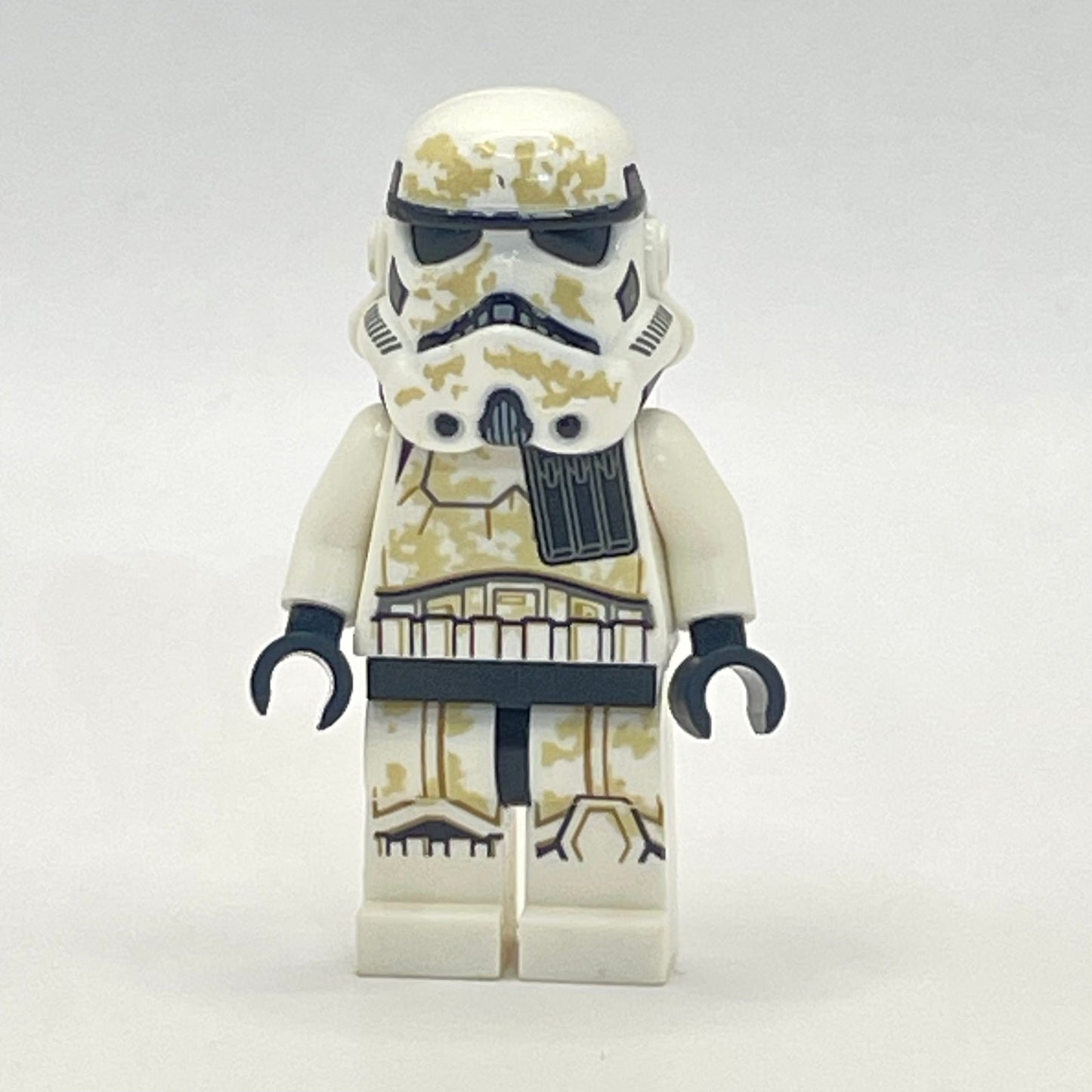 LEGO Sandtrooper (Enlisted), Star Wars, Minifigure (sw1131) - Missing Pauldron and Backpack, Torso Crack