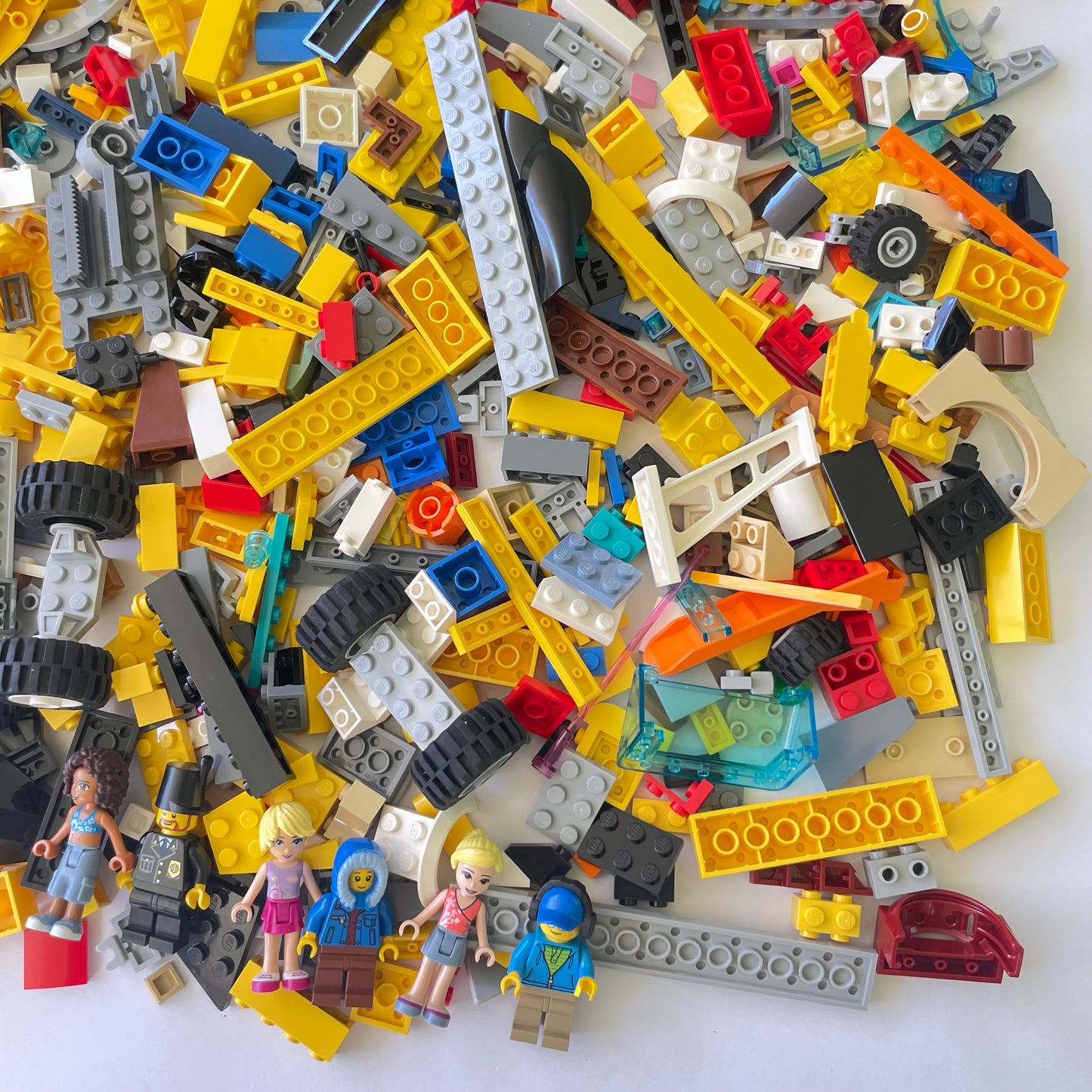 LEGO Fun Pack, Mixed Bag, Approx. 750g includes 6 Minifigures/Minidolls