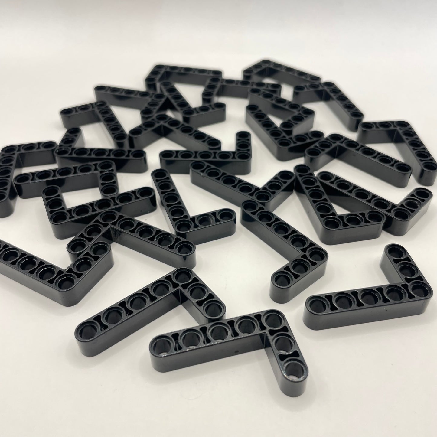LEGO Black Technic, Liftarm, Modified Bent Thick L-Shape 3x5 25 Pieces (32526)