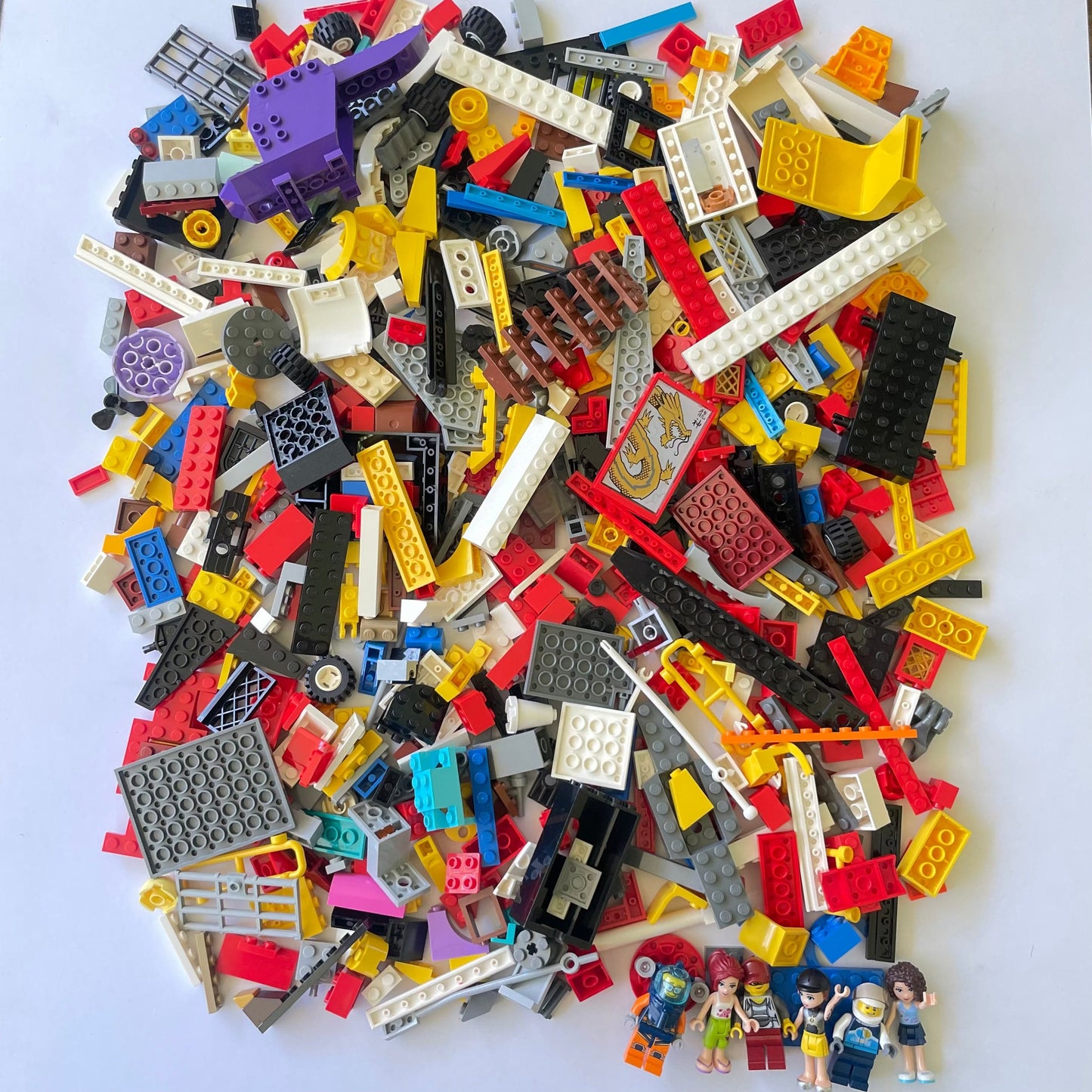 LEGO Fun Pack, Mixed Bag, Approx. 750g includes 6 Minifigures/Minidolls