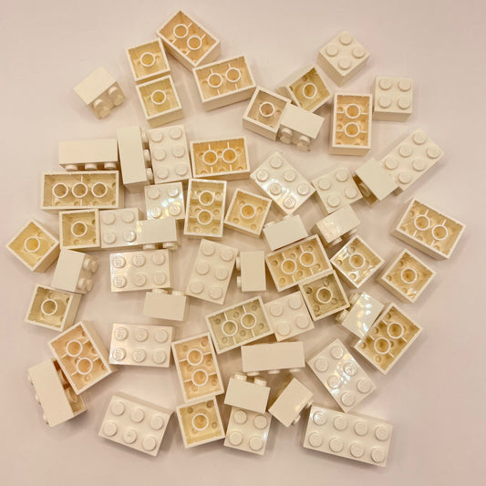 LEGO Bricks 2x Wide, White, Approx. 85g