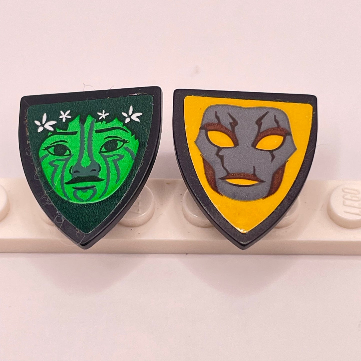 LEGO Moana Shields, Disney, Minifigure Accessories, 2 Pieces