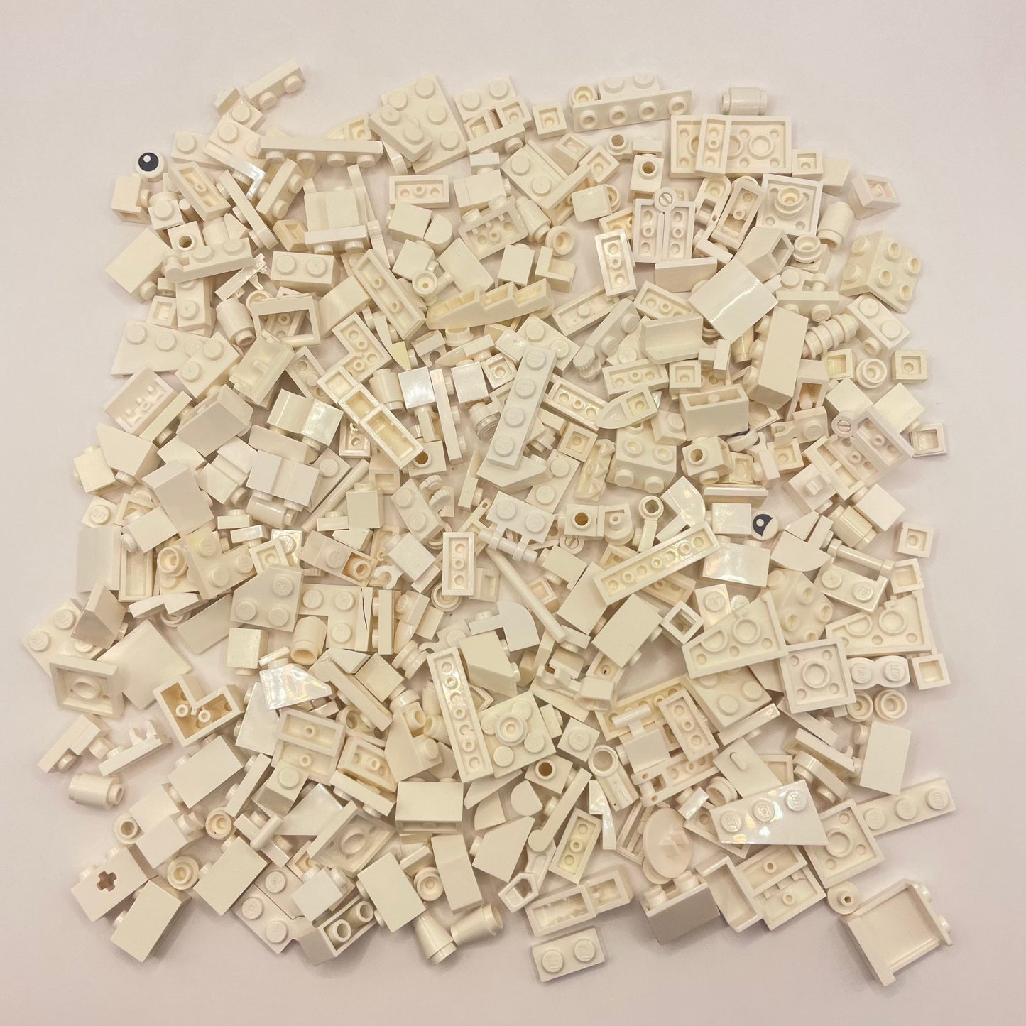 LEGO Small Mixed Pieces, White, Approx. 150g