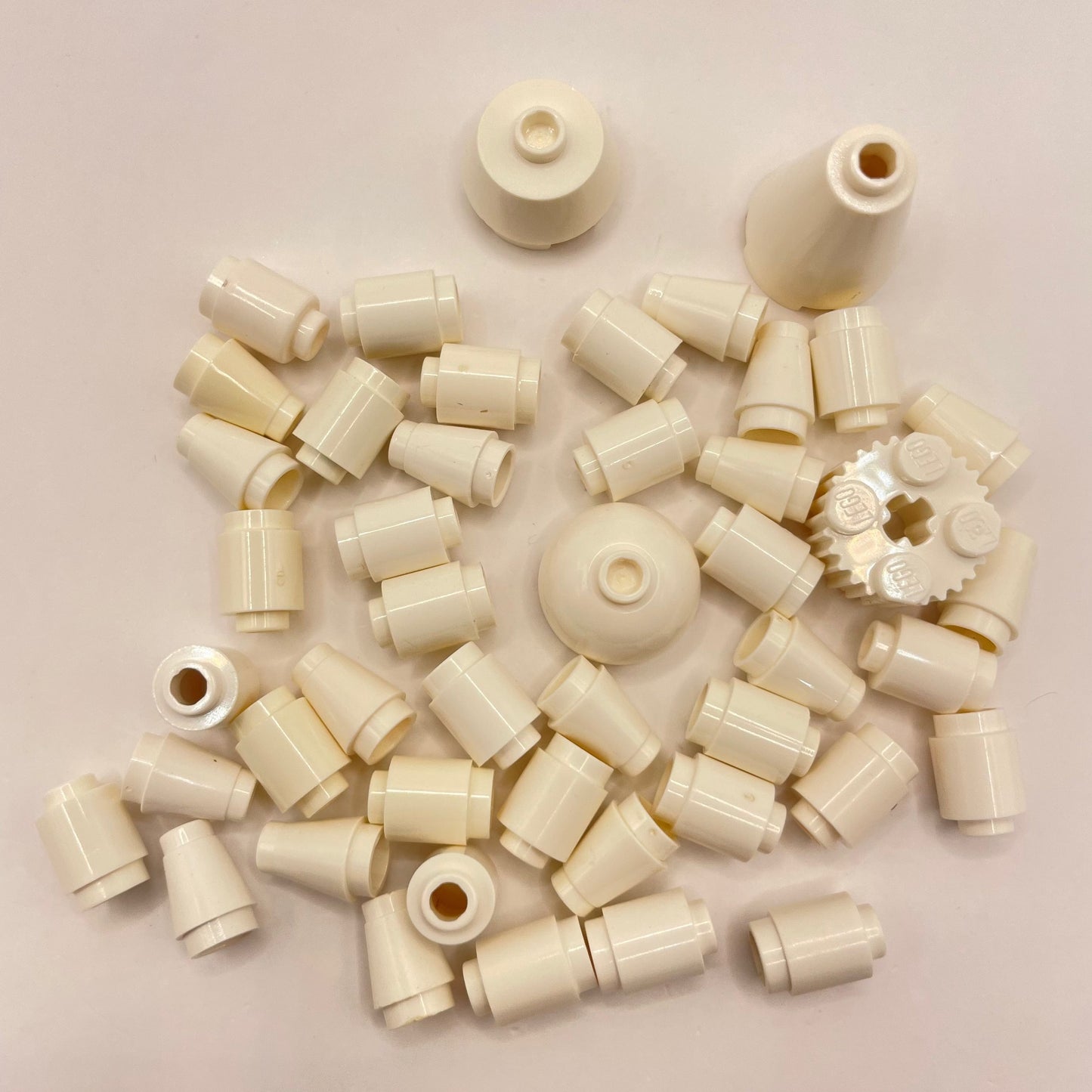 LEGO Round Pieces, White (50 Pieces)