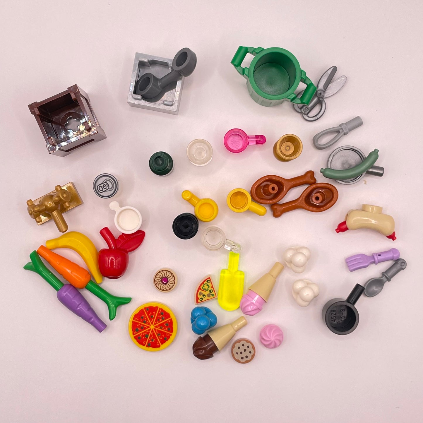 LEGO Food / Kitchen Bundle, Mixed Pieces (40 Pieces)