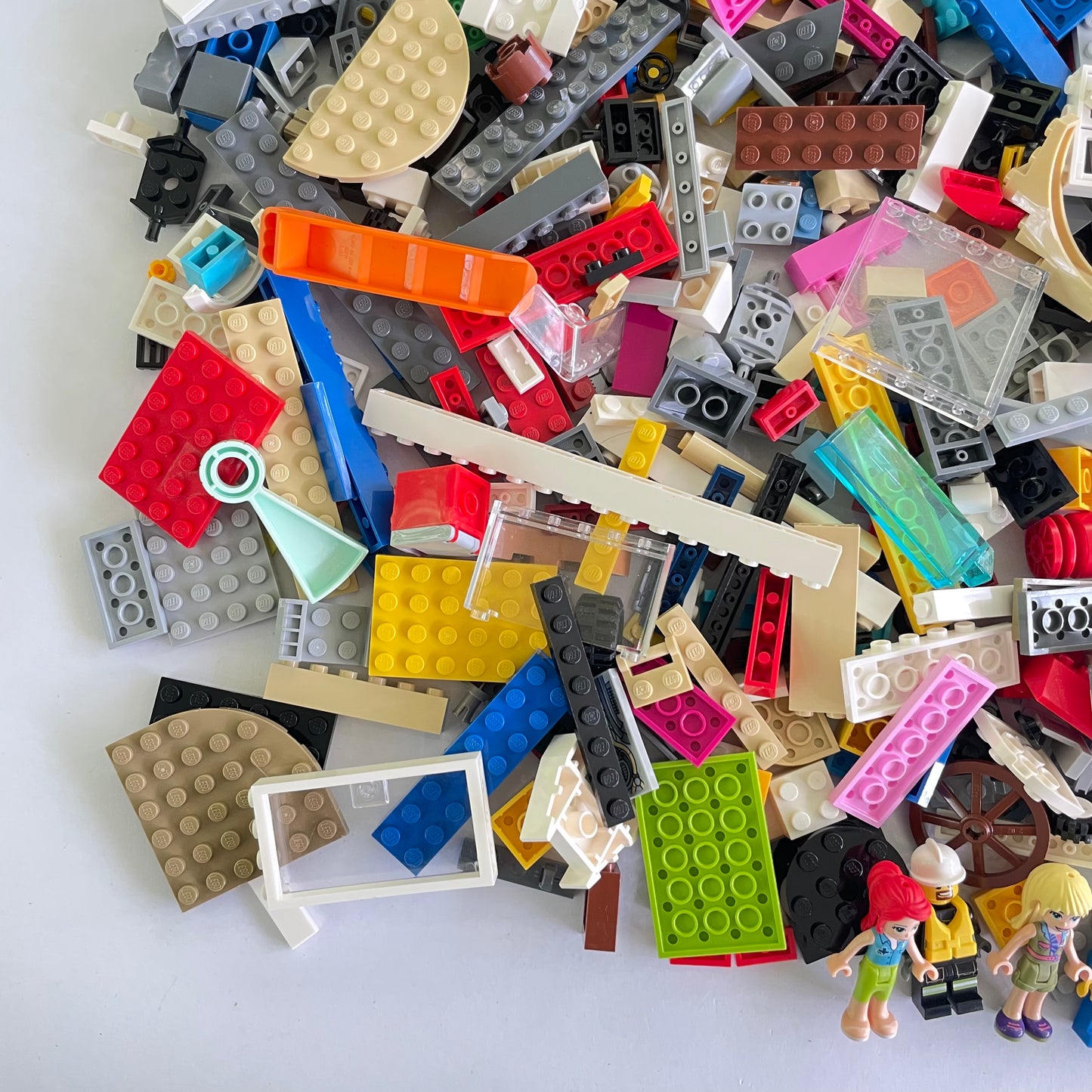 LEGO Fun Pack, Mixed Bag, Approx. 750g includes 6 Minifigures/Minidolls