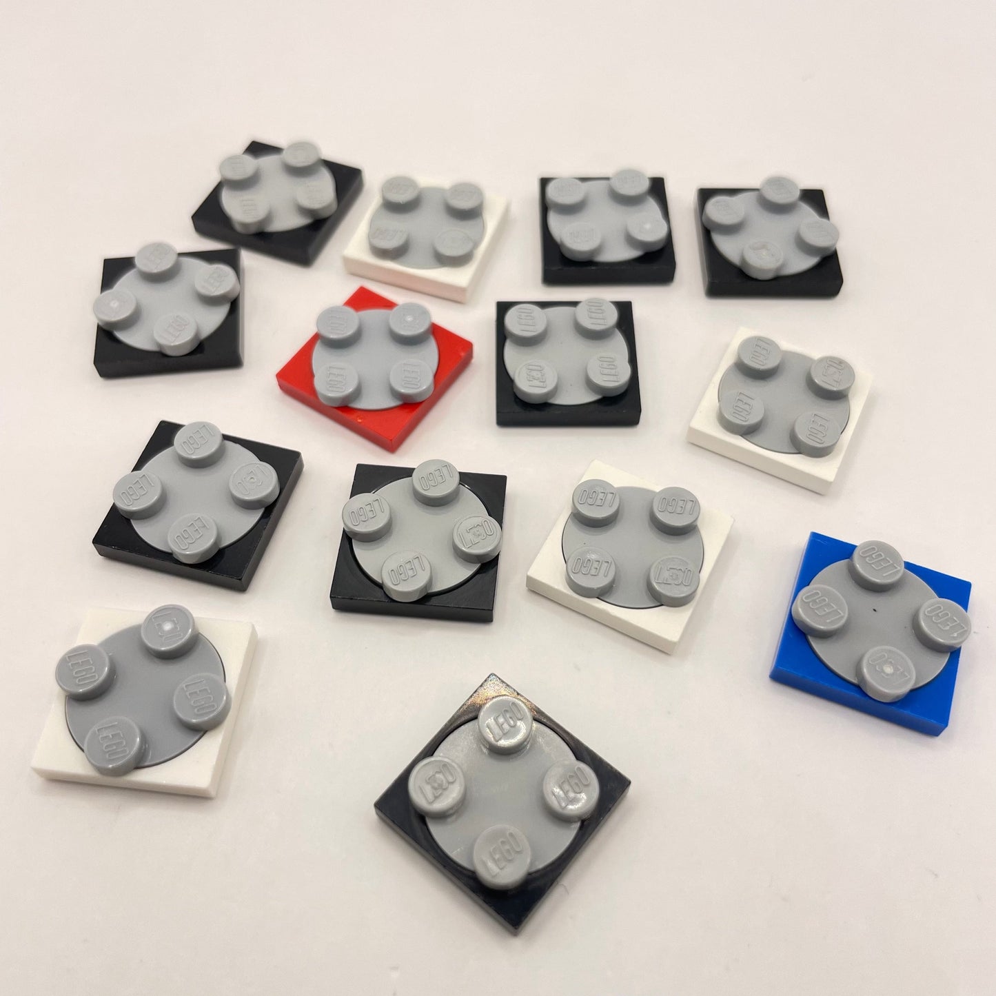 LEGO Plate Small Turntables, Mixed Colours, 14 pieces