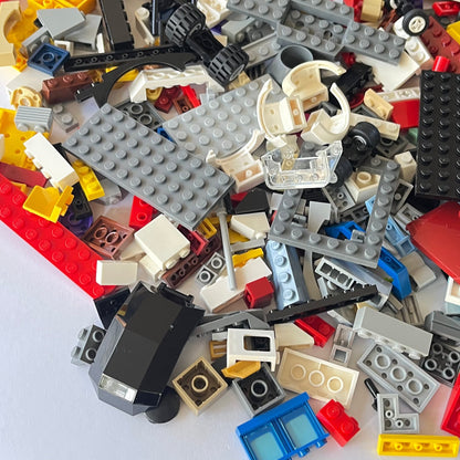 LEGO Fun Pack, Mixed Bag, Approx. 750g includes 6 Minifigures/Minidolls