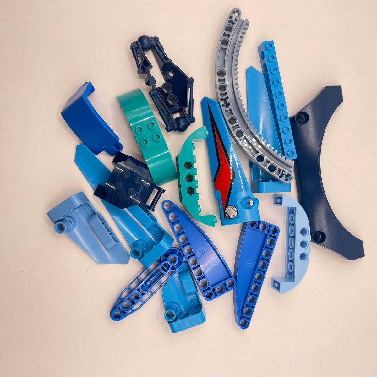 LEGO Technic, Mixed Pieces, Mixed Blues, Approx. 70g