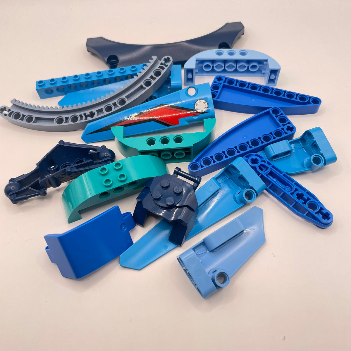 LEGO Technic, Mixed Pieces, Mixed Blues, Approx. 70g
